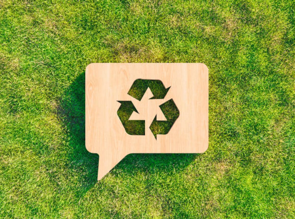 La tecnificación de las plantas de reciclaje en Colombia ha abierto un nuevo mercado laboral para ingenieros, técnicos y supervisores ambientales.