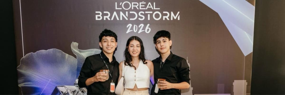 Santiago Silva, Angie Catherine Arias y Esteban Altube.