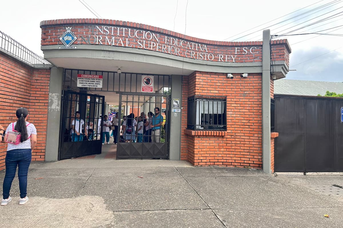 Estudiantes de Barrancabermeja regresaron a clases con PAE pero sin transporte escolar.
Suministrada/Vanguardia