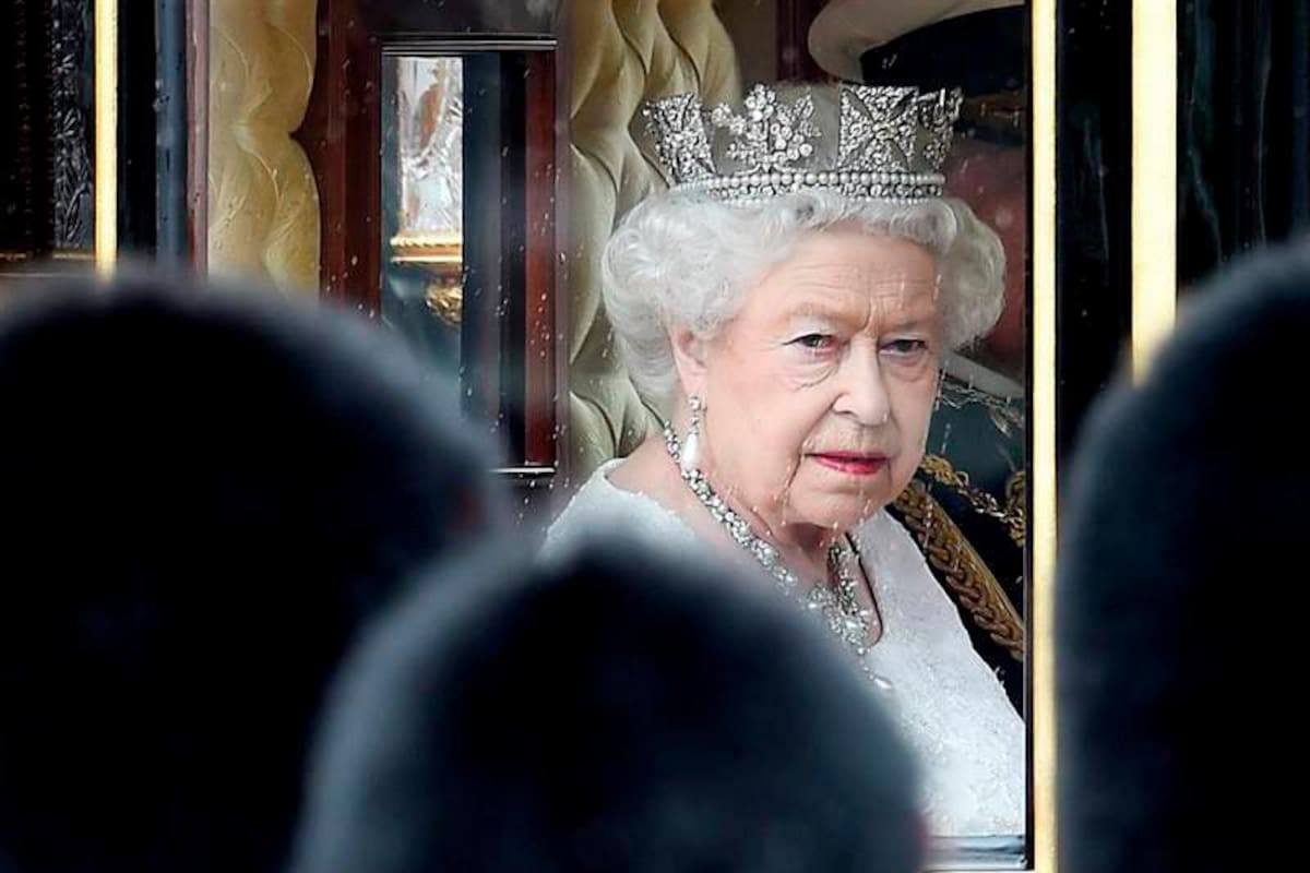 Este 21 de abril la reina Isabel II cumple 96 años de edad y se convierte en la monarca más longeva en ocupar el trono de Reino Unido. EFE / VANGUARDIA