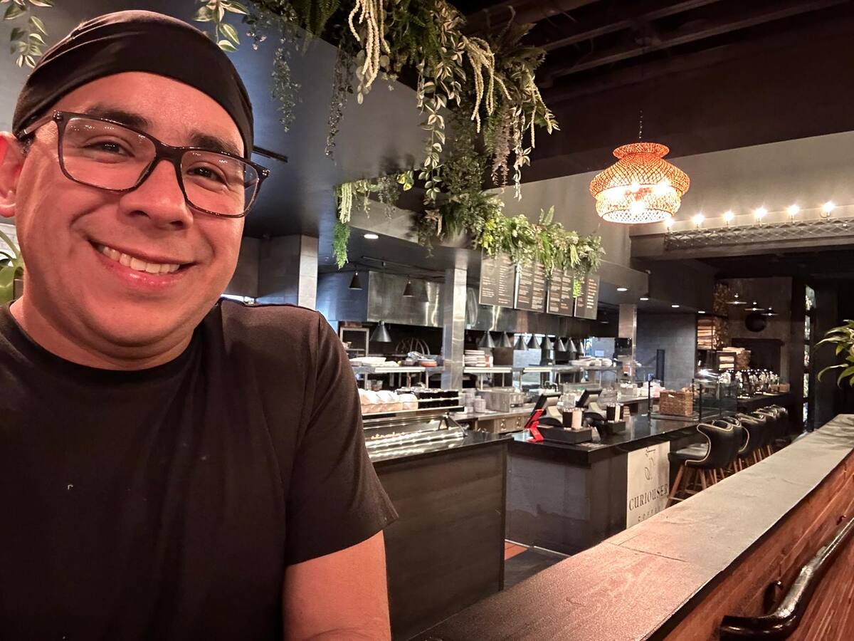 Reinaldo Peña venía trabajando en un restaurante en Minnesota, Estados Unidos, y ya llevaba cuatro años instalado en ese país junto a su familia. No obstante, en medio de la incertidumbre por las políticas antimigrantes del Gobierno Trump, optaron por acogerse a la salida voluntaria (Suministrada / VANGUARDIA)