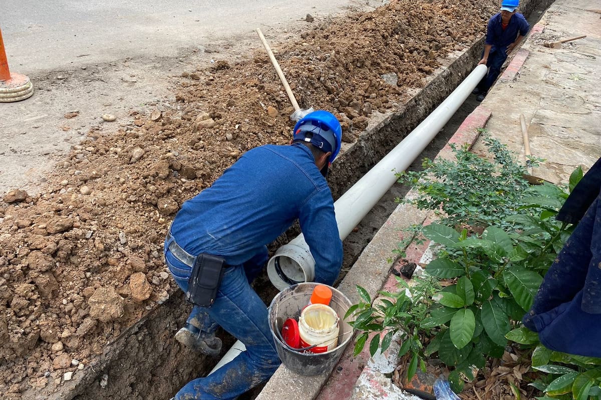 La próxima semana se reactivarán los trabajos para hacer la reposición de redes de acueducto en el sector comercial de Barrancabermeja.
Suministrada/Vanguardia
