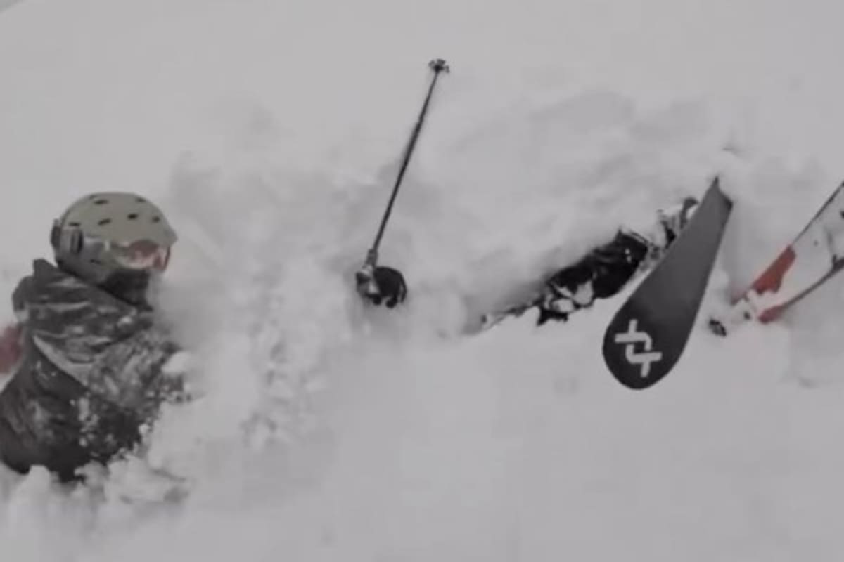 “Por suerte lo hicimos”: dos esquiadores rescataron a un hombre atrapado bajo la nieve en Palisades Tahoe, California.