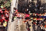 Equipo de rescate salvadoreño salva a una mujer tras 86 horas bajo los escombros en La Guaira