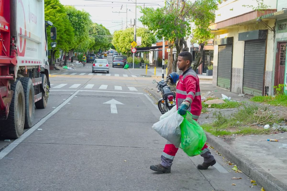 La disposición inadecuada de residuos en parques, separadores, zonas verdes y otros espacios públicos será objeto de controles en Barrancabermeja. El Distrito anunció el acompañamiento de la Policía Ambiental.
Suministrada/Vanguardia