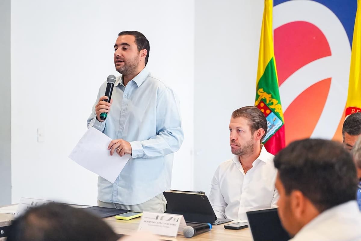 El gobernador de Bolívar, Yamil Arana Padauí, lanzó una seria advertencia sobre la situación energética que atraviesa el departamento.
Suministrada/Vanguardia