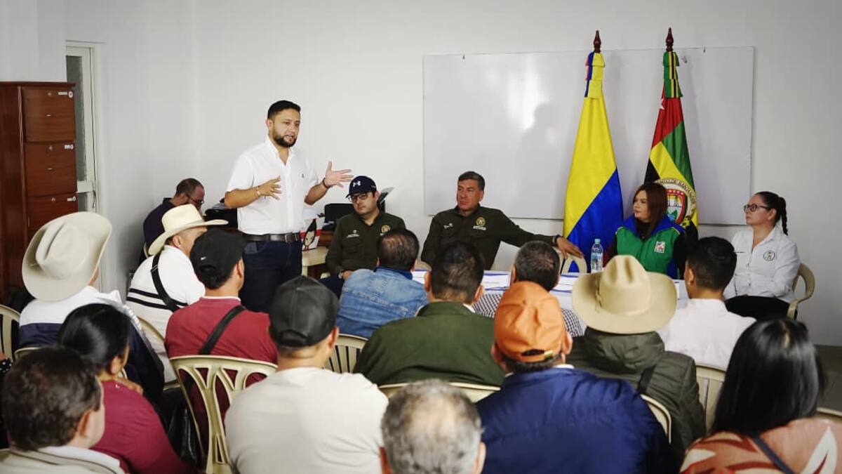 Reunión de la CAS en San Andrés (Santander) en el que se anunció la revocatoria de la concertación ambiental del EOT.