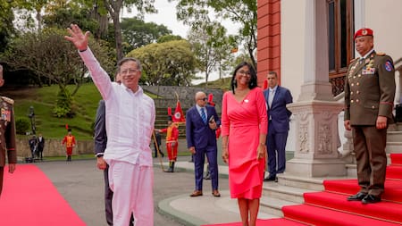 Primeros detalles: así fue el cara a cara entre Gustavo Petro y Delcy Rodríguez en Caracas