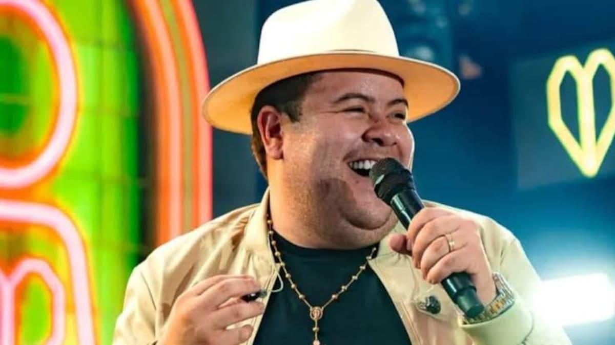 Avión en el que viaja famoso cantante se accidenta. Rey Vaqueiro sobrevive a incendio, el pasado 13 de septiembre de 2026.