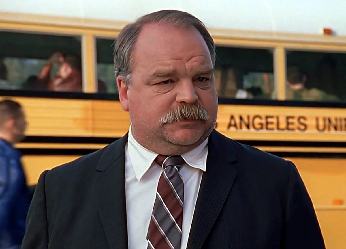El actor Richard Riehle construyó una trayectoria de casi cinco décadas en Hollywood, con más de 400 proyectos en cine, televisión y teatro.