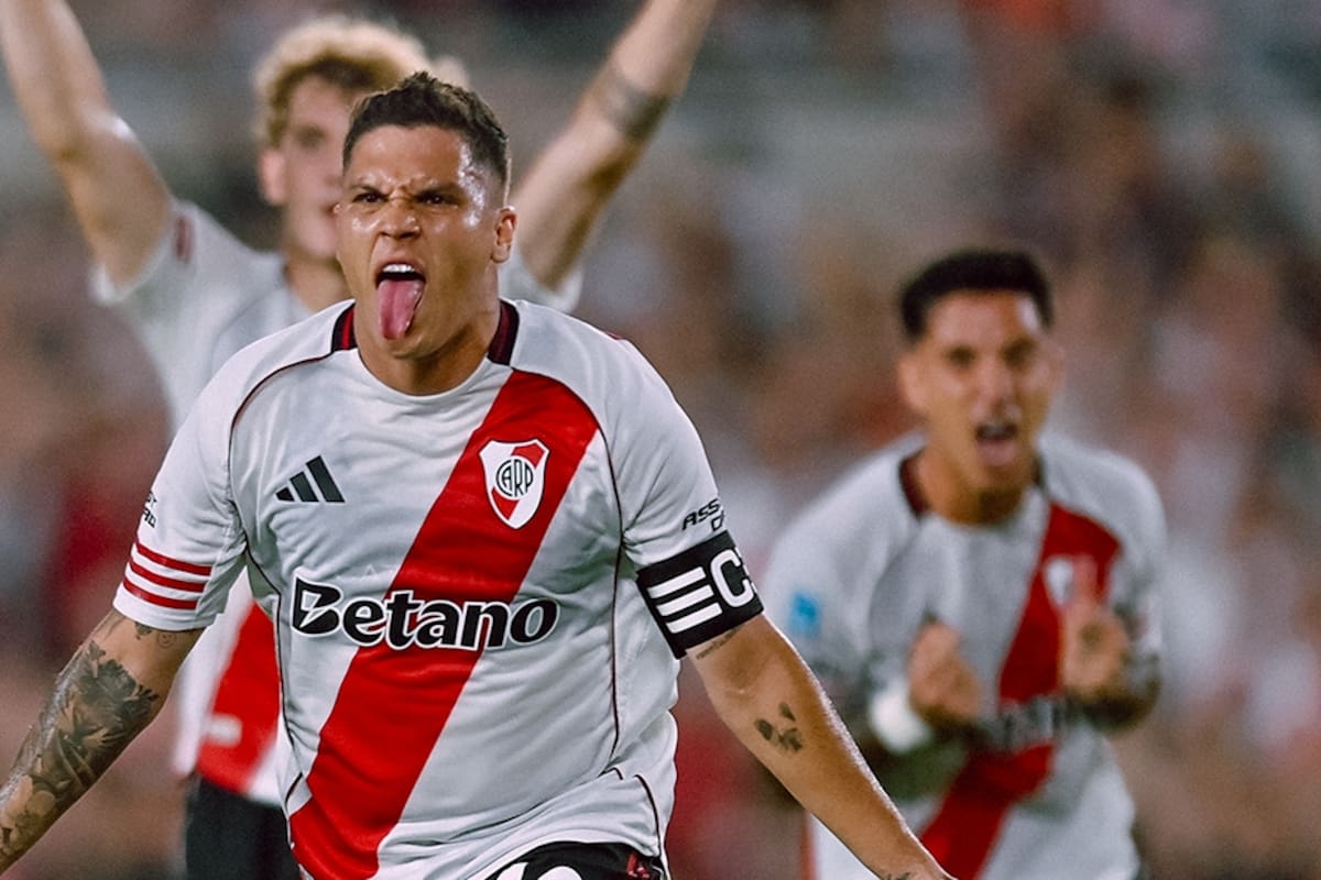 River derrota a Gimnasia con un doblete de Juanfer Quintero y Boca pierde ante Estudiantes. Foto: River Plate.
