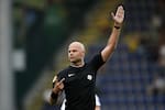Luto en el fútbol: muere a los 38 años el árbitro Rob Dieperink, excluido del Mundial 2026