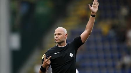 Luto en el fútbol: muere a los 38 años el árbitro Rob Dieperink, excluido del Mundial 2026