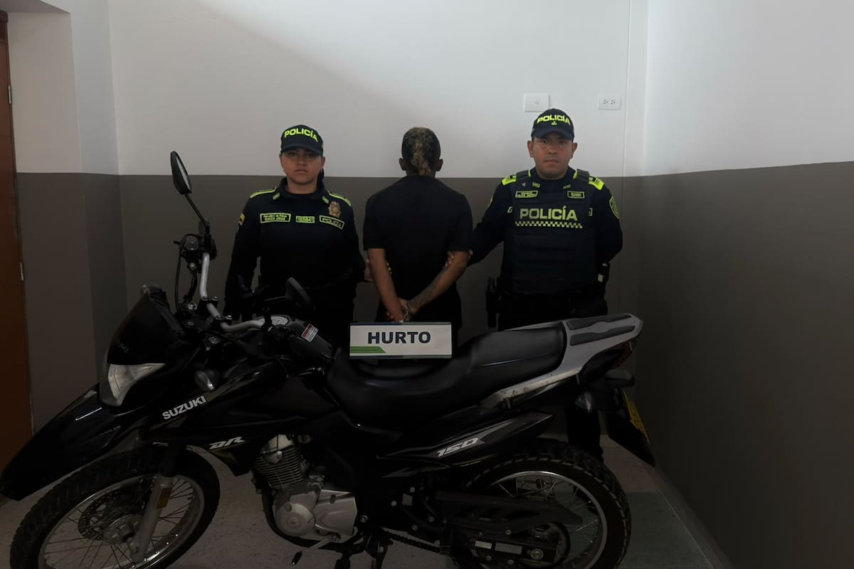 Robaron cadenas de oro avaluadas en $9 millones y terminaron capturados en Bucaramanga