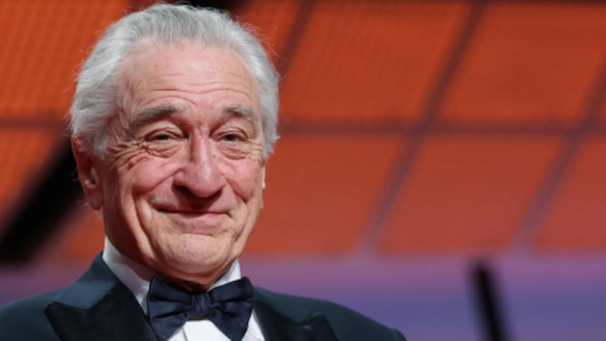 Robert De Niro desafía a Trump: lo llama “cobarde” y “trozo de mierda” en público.