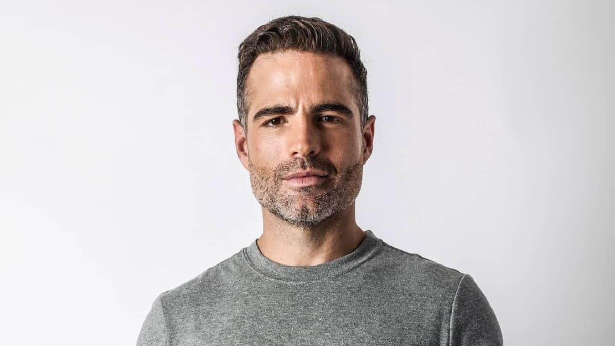 Un querido actor de ‘Sin senos sí hay paraíso’ sufrió un fuerte accidente mientras presentaba su obra de teatro y tuvo que ser operado de urgencia. Sus compañeros y seguidores piden por su pronta recuperación.