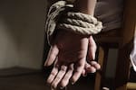 0cho hombres armados sometieron a una familia para llevarse millonario botín en Santander