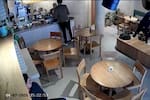 Robo armado en café de Chapinero Alto quedó grabado y causa alarma por seguridad