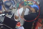 En video quedó robo en supermercado de Bucaramanga: delincuentes armados hurtaron cadena de oro