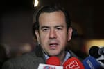 Ministro del Interior congela nuevas contrataciones y movimientos de personal hasta el 20 de agosto