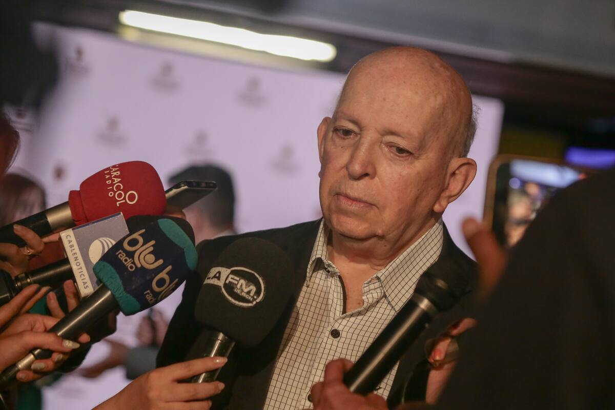 Bogotá. Diciembre 16 de 2024. En la Casa de Nariño, la directora de Sustitución de Cultivos Gloria Miranda, el Consejero Comisionado para la Paz, Otty Patiño y el delegado Armando Novoa presentaron un informe sobre la sustitución de 3.000 hectáreas de cultivos ilícitos, acordado con la Coordinadora Nacional Ejército Bolivariano, en la mesa de diálogo con el Gobierno Nacional. (Colprensa - Catalina Olaya)