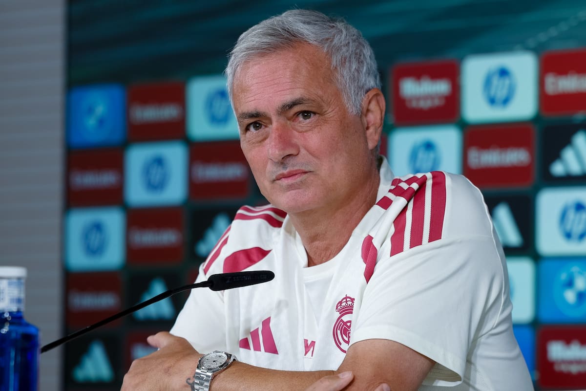 MADRID, 03/09/2026.- El entrenador del Real Madrid, José Mourinho, ofrece una rueda de prensa antes del entrenamiento del equipo en la ciudad deportiva de Valdebebas, Madrid, este jueves. EFE/Daniel González