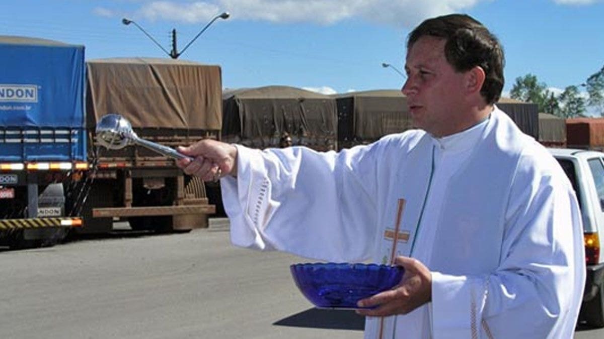 El sacerdote Adelir Antonio de Carli tenía 42 años.