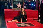 Salma Hayek dedica su estrella a su fans