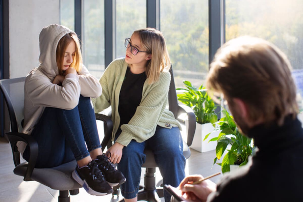 La salud mental de los adolescentes se ha convertido en uno de los principales desafíos para las familias y las instituciones educativas.