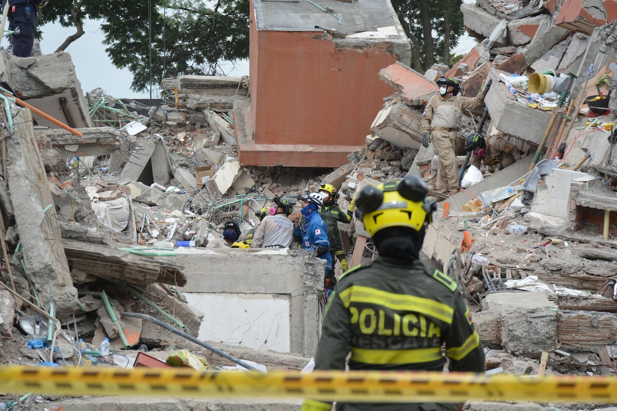 La autoconstrucción sin estudio de suelos ni supervisión técnica está detrás de buena parte de los daños estructurales que dejó el sismo, según los expertos.