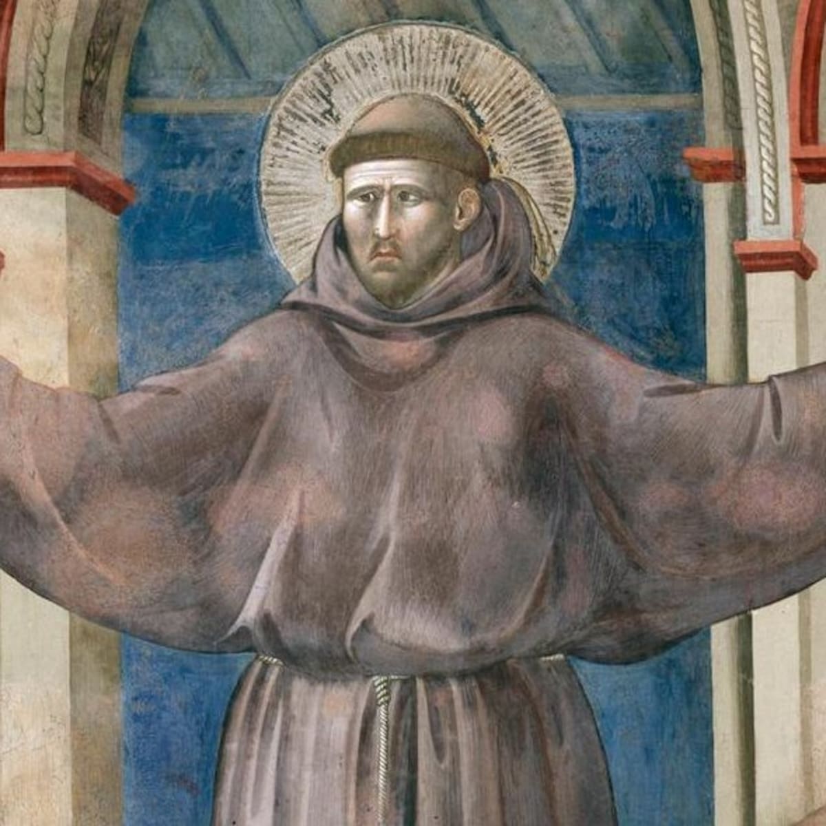 Los restos mortales de San Francisco de Asís, por primera vez en 800 años, se exponen al público general con motivo del aniversario de su tránsito al cielo.