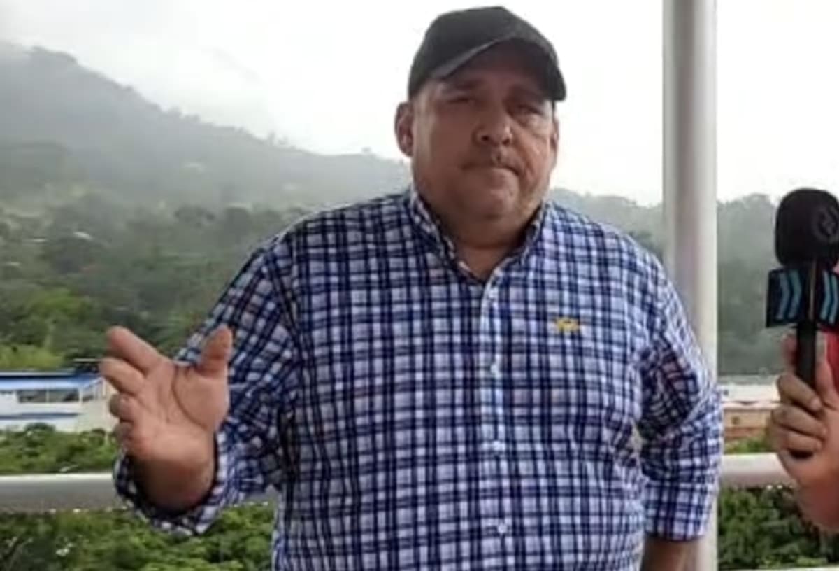 Alcalde de San Vicente de Chucurí, Óscar Mauricio Sanmiguel Rodríguez.
