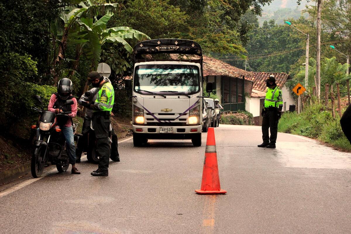 El Decreto, expedido por el Gobierno, fija que quien no acate el confinamiento debe pagar una multa de $936.320. (Foto: Jaime Del Río / VANGUARDIA)