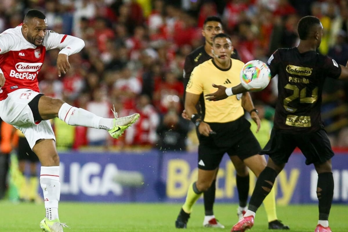 Santa Fe y América disputarán uno de los duelos más llamativos de los cuartos de final de la Liga BetPlay I de 2026. Foto: Colprensa.