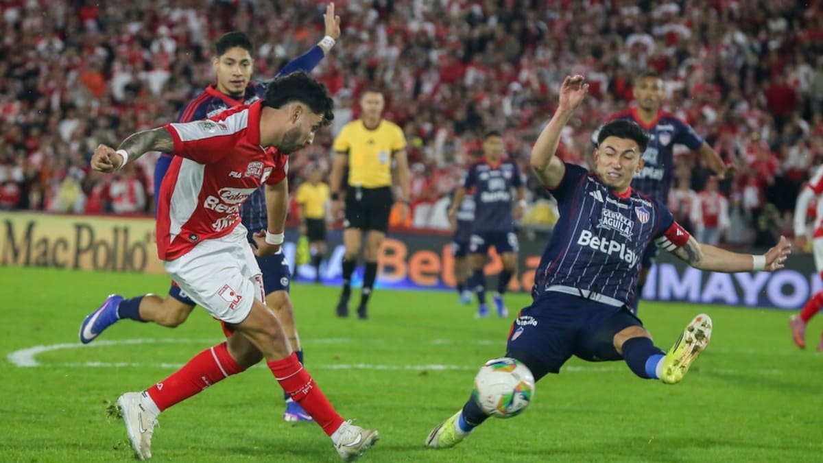 Santa Fe y Junior buscan la final de la Liga BetPlay I de 2026. Foto: Colprensa.