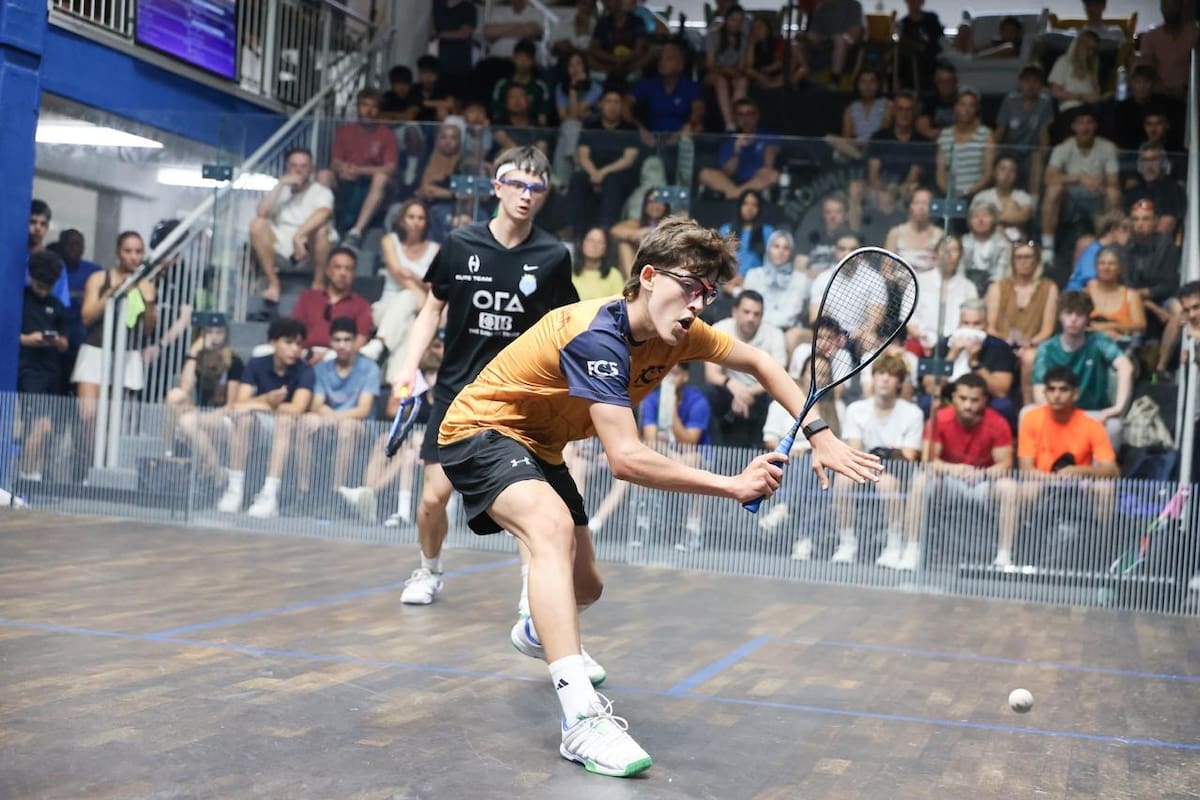 Santandereano Juan Pablo Niño Roa se coronó campeón del European Junior Open de squash en Alemania. Foto: Cortesía/Vanguardia
