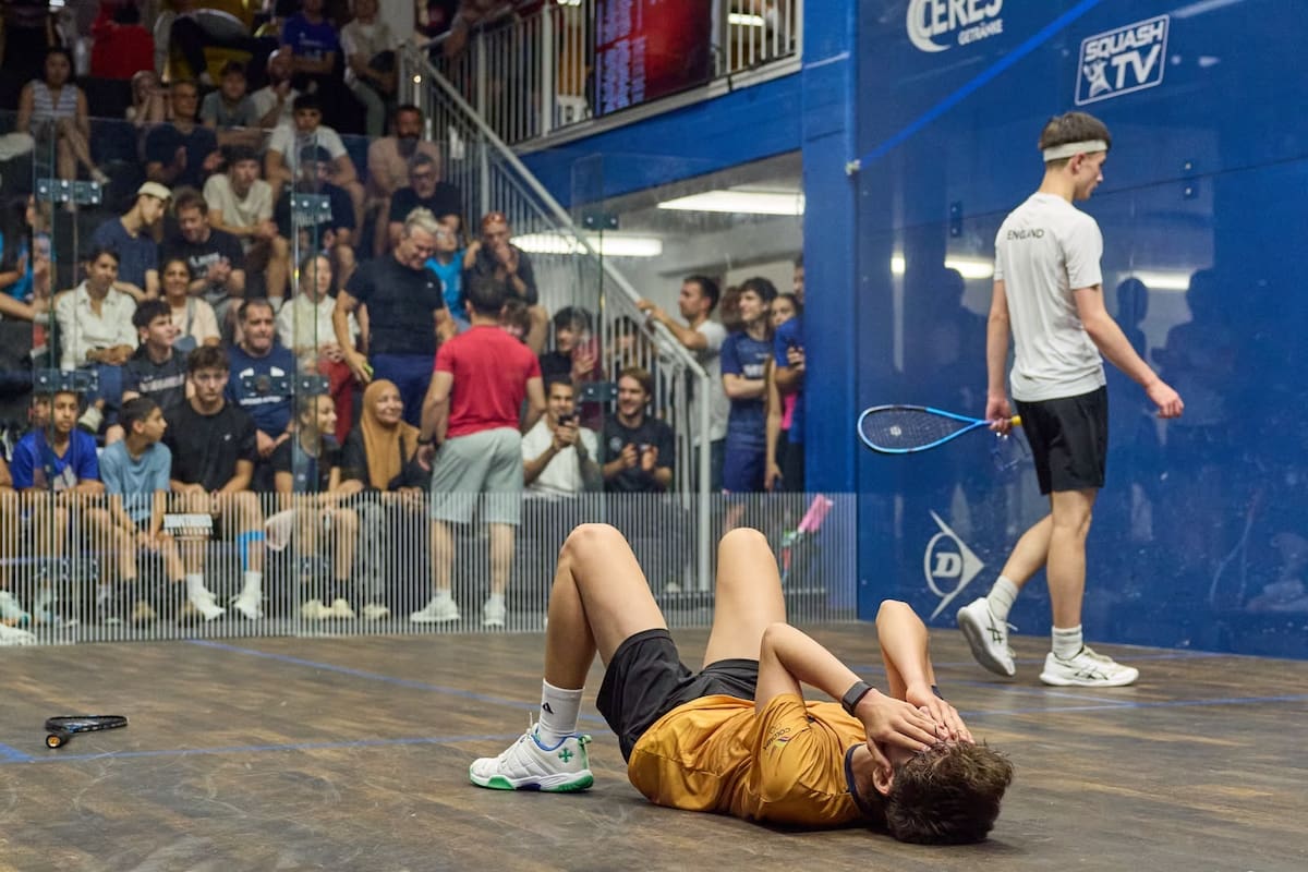 Santandereano Juan Pablo Niño Roa se coronó campeón del European Junior Open de squash en Alemania. Foto: Cortesía/Vanguardia