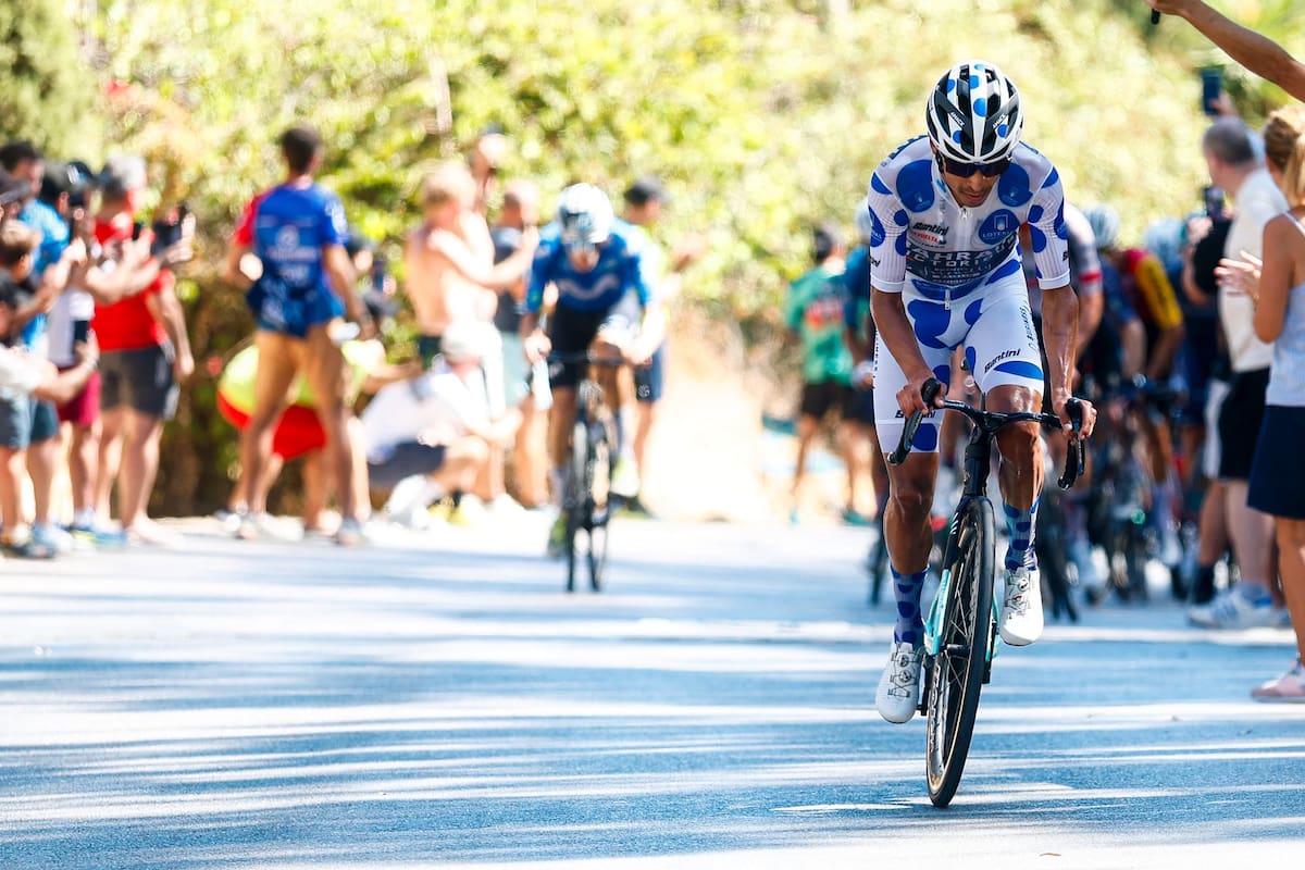 El ciclista colombiano Santiago Buitrago consiguió el título de la clasificación de la montaña de la Vuelta a España. Foto: Team Bahrain Victorious.