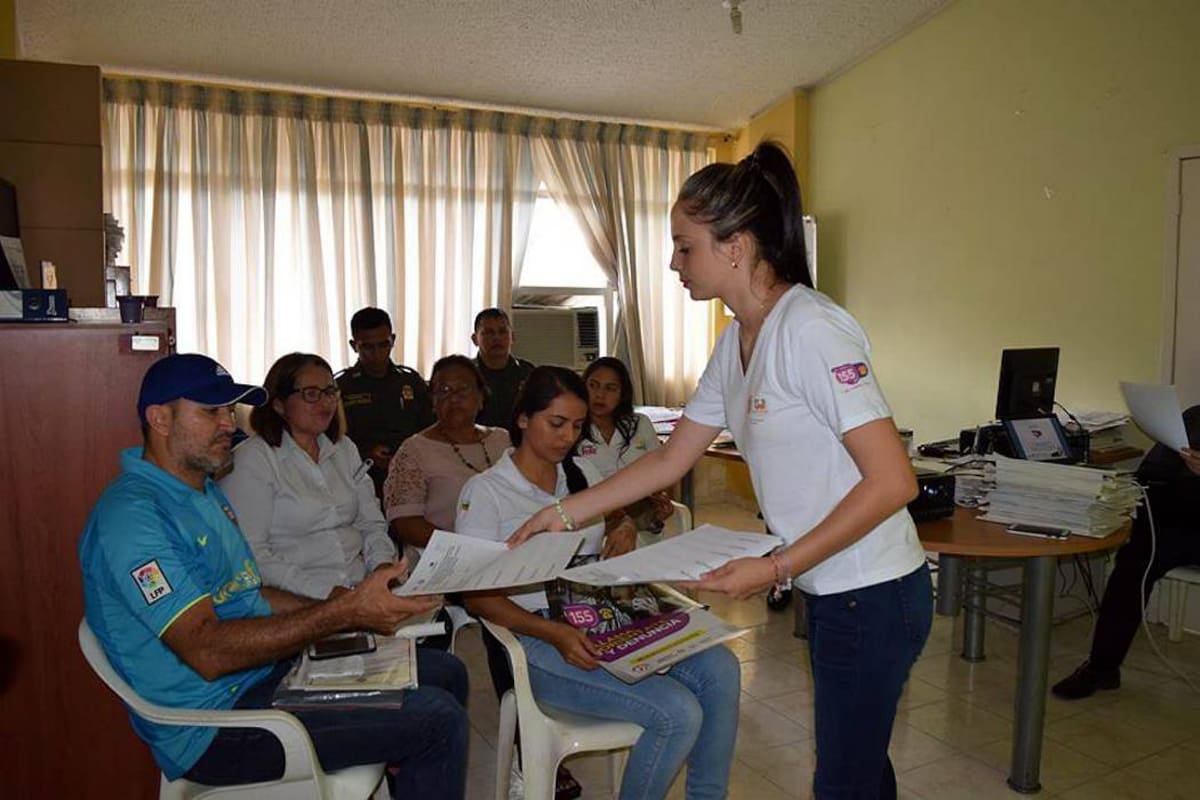 Esta semana se cumplió en San Vicente de Chucurí una actividad para reforzar los patrones de conducta frente a la violencia contra la mujer. (Foto: Suministrada / VANGUARDIA LIBERAL)
