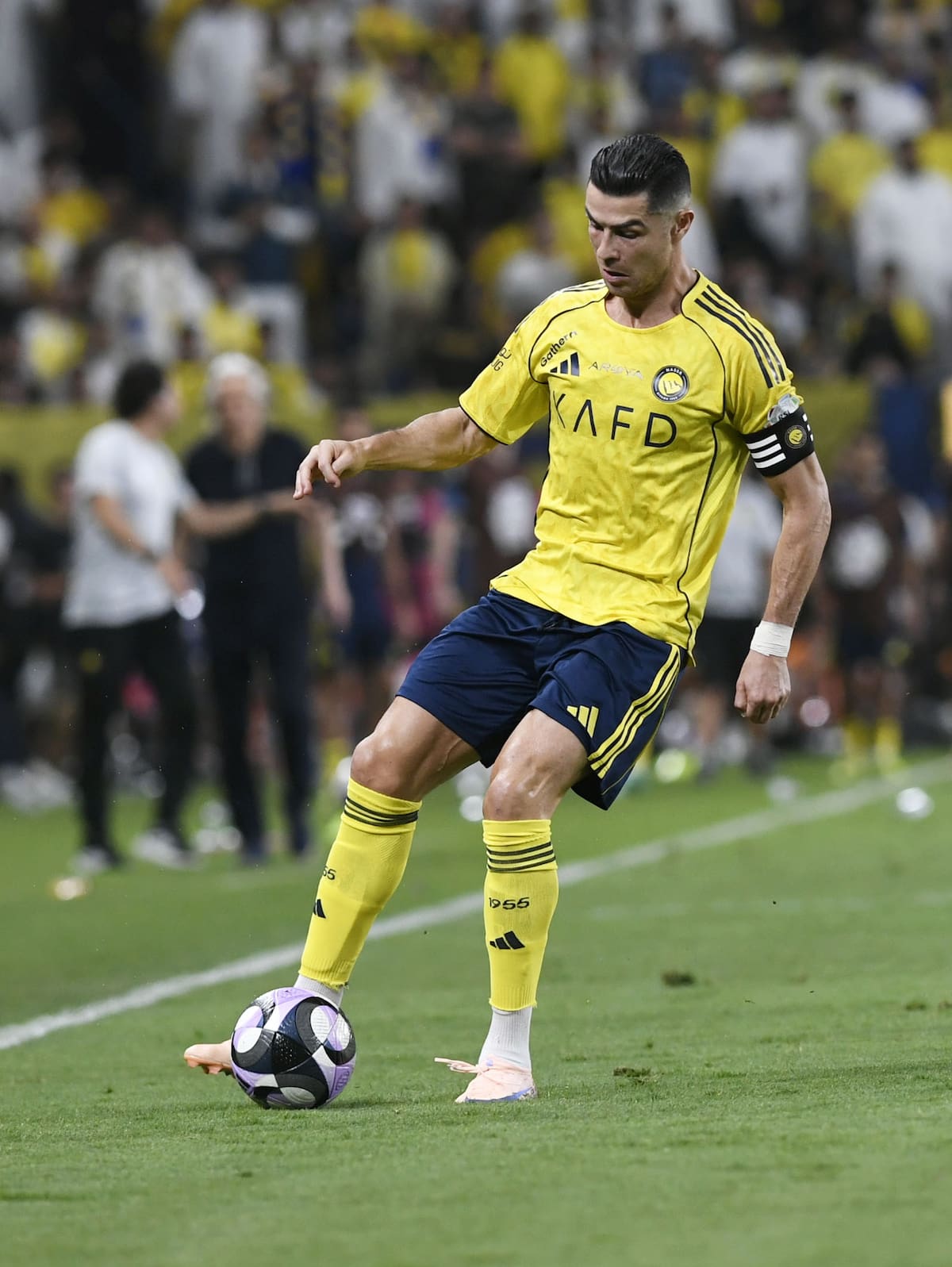 RIYADH (Saudi Arabia), 12/05/2026.- Al Nassr's Cristiano Ronaldo in action during the Saudi Professional League match Al Nassr against Al Hilal, in Riyadh, Saudi Arabia, 12 May 2026. (Arabia Saudita) EFE/EPA/STRINGER