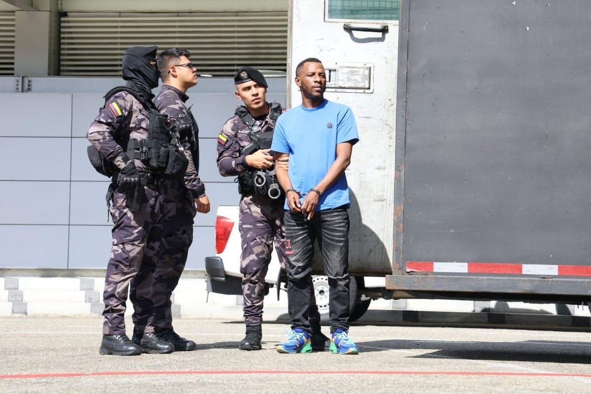De los 117 traslados, 103 correspondieron a internos de la cárcel de máxima seguridad de Itagüí, entre ellos varios señalados de liderar estructuras criminales con presencia en Antioquia. Foto de: Colprensa.