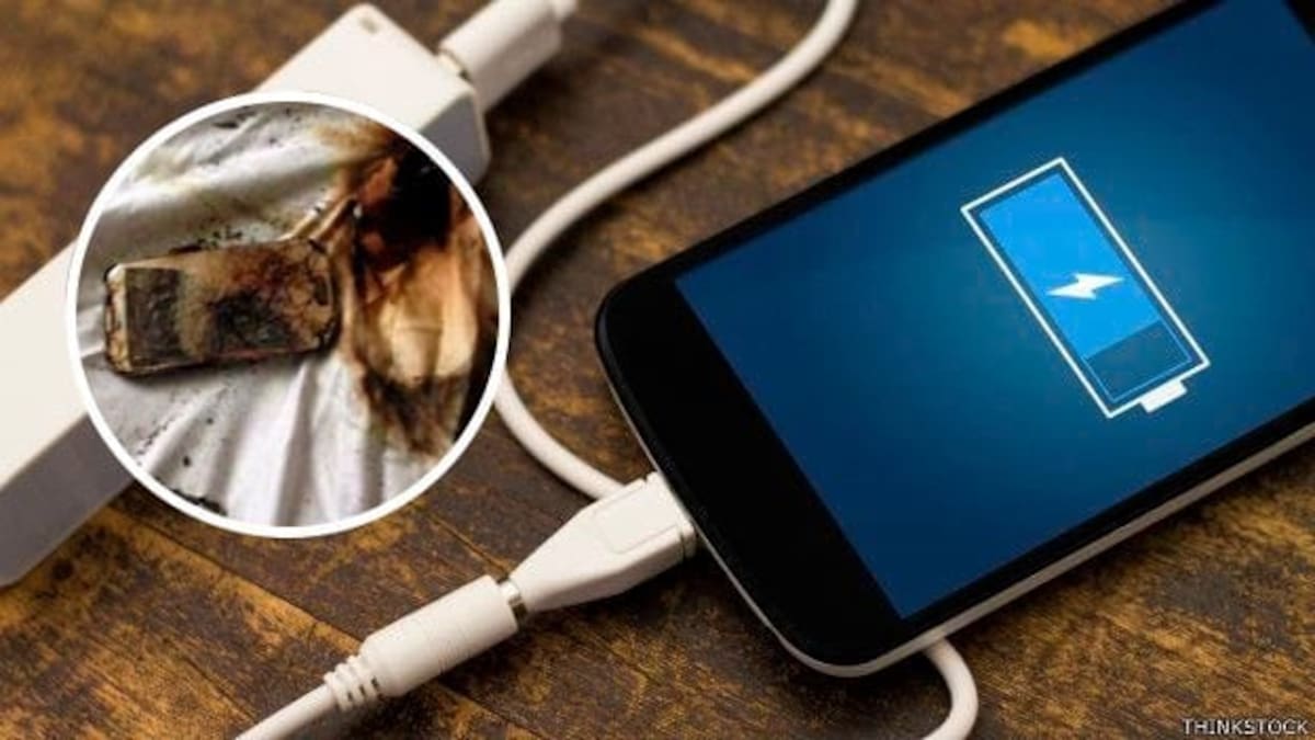 Una adolescente de 15 años murió tras recibir una descarga eléctrica mientras usaba su celular enchufado en su casa. El hecho conmociona a Brasil.