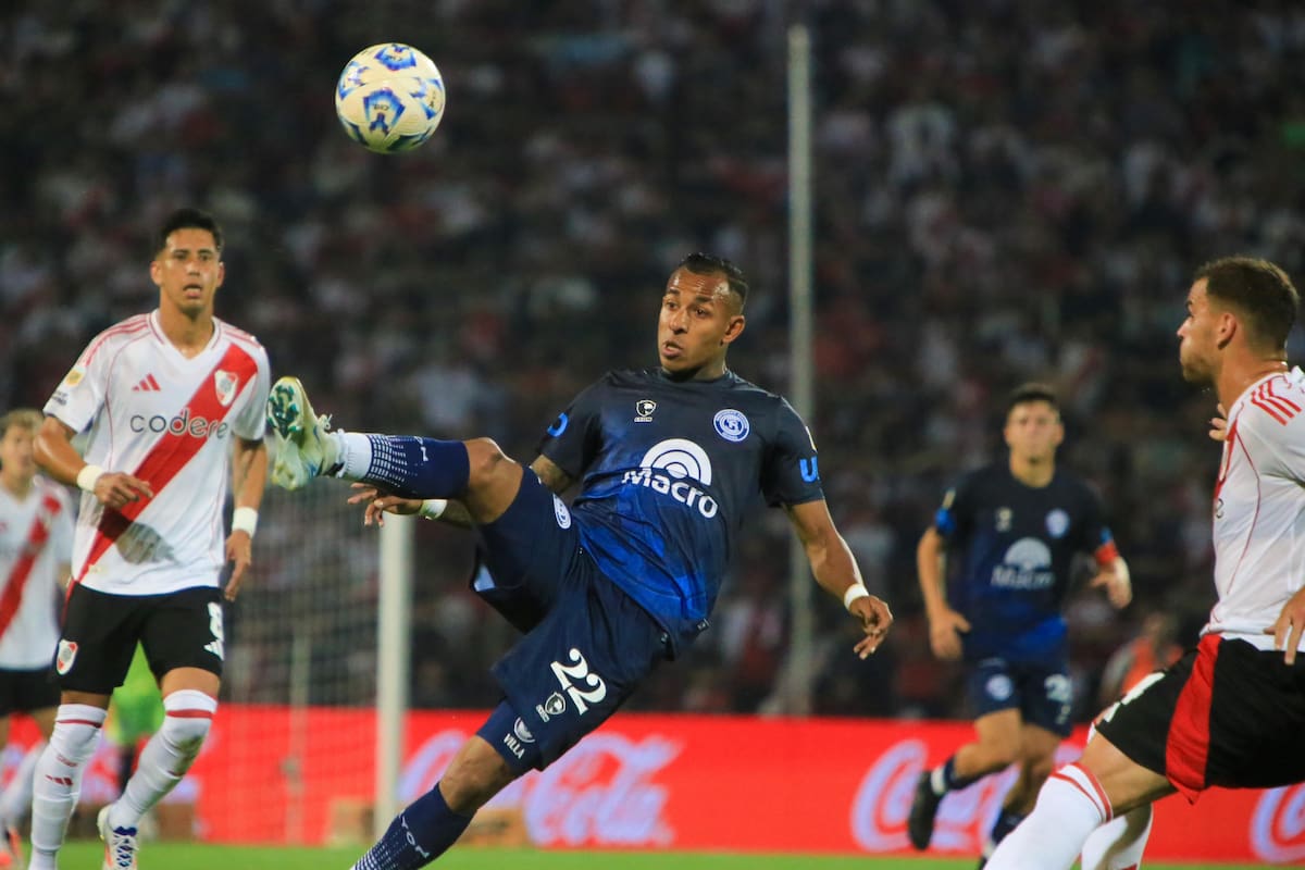Sebastián Villa fue figura en el duelo ante River Plate de Argentina. // X