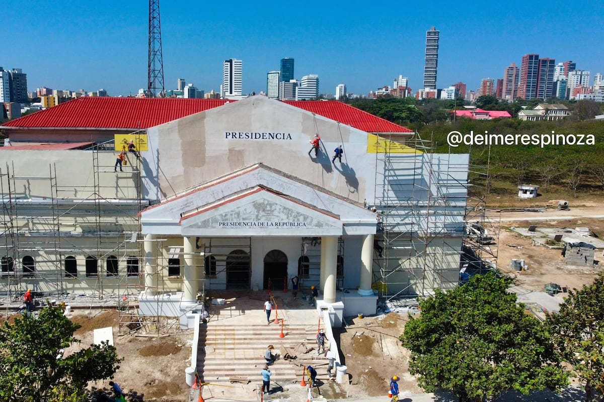 Avanzan las obras de adecuación del Batallón Paraíso, en Barranquilla como sede alterna de la Presidencia avanzan a toda marcha y podrían quedar terminadas antes del 7 de agosto, fecha en la que comenzará el nuevo Gobierno de Abelardo De La Espriella. Foto: Deimer Espinoza