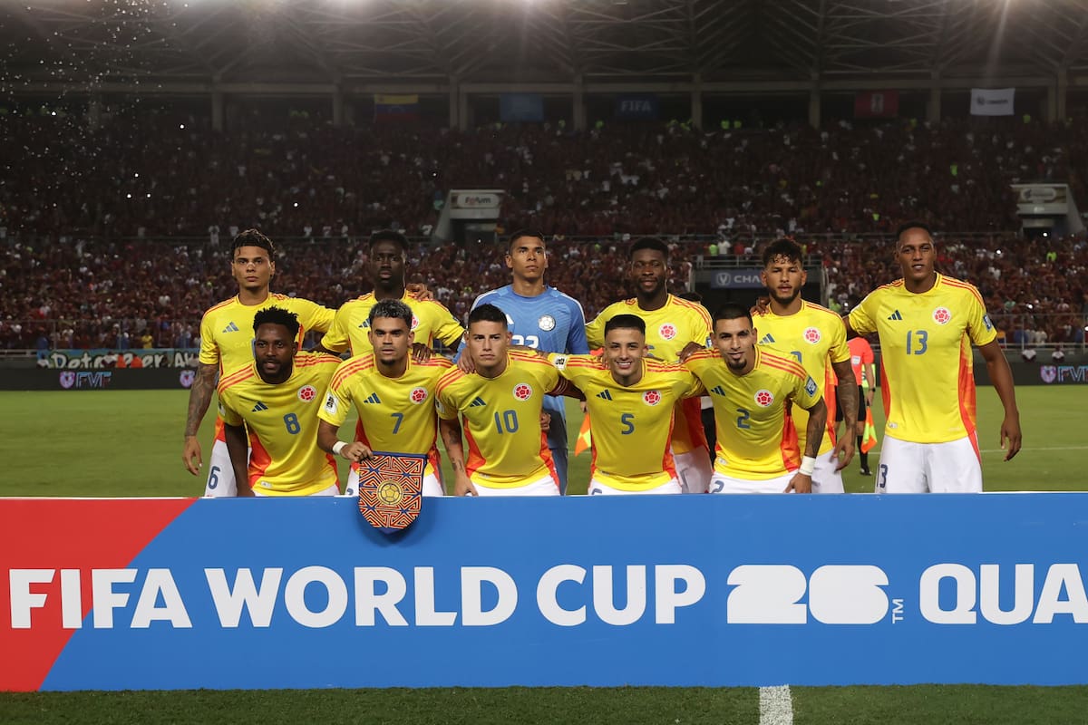 Camiseta alternativa de Colombia para el Mundial 2026: así es la nueva piel azul que ya genera polémica. //Foto, EFE: Ronald Peña R