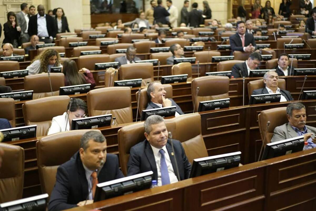 Aunque existen 14 iniciativas más presentadas a consideración del Congreso en este periodo de sesiones extraordinarias, la JEP continúa siendo prioritaria en la agenda legislativa. (Foto: Colprensa / VANGUARDIA LIBERAL)