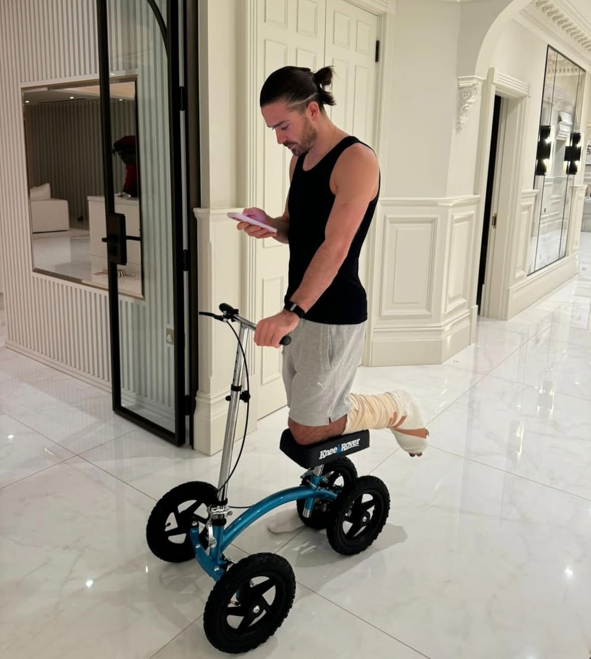 Semanas atrás, el propio futbolista había compartido avances de su rehabilitación. Foto: Redes sociales