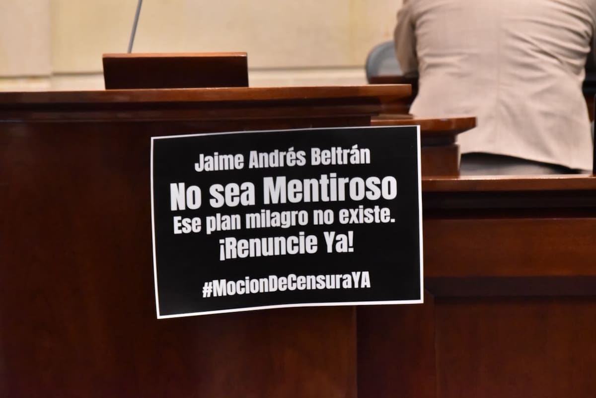 BOGOTÁ, septiembre 9 de 2026. Esta noche se realizó el debate de la moción de censura al ministro de la Vivienda, Jaime Andrés Beltrán (Prensa Senado).