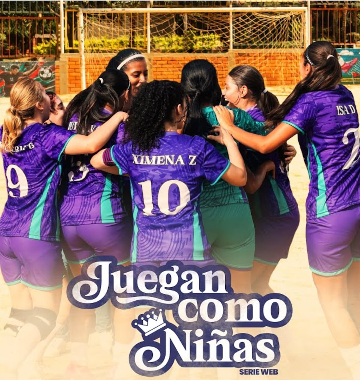 Una niña quiere jugar fútbol y lo que encuentra no es una cancha abierta, sino el retrato completo de un país. Juegan como niñas, serie santandereana nominada a los India Catalina, convierte esa pelea en una historia imposible de ignorar. Foto suministrada/VANGUARDIA