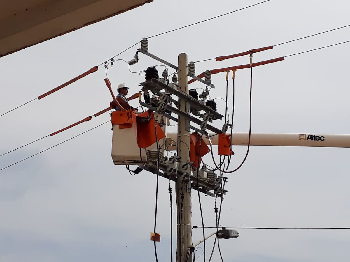 La posible limitación del suministro eléctrico mantiene en alerta a la costa Caribe, mientras Afinia busca alternativas para responder por la deuda pendiente y evitar afectaciones en el servicio. // Foto archivo//HFA - EU